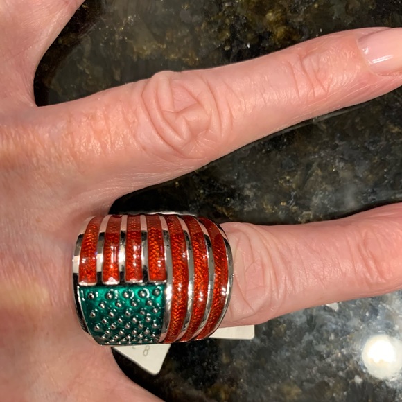 💰Bundle 3 for $15 Deal 💰🔆❗️📍US flag ring. - Picture 1 of 4